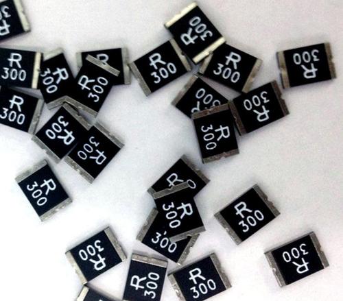 廠家生產(chǎn)的貼片保險(xiǎn)絲