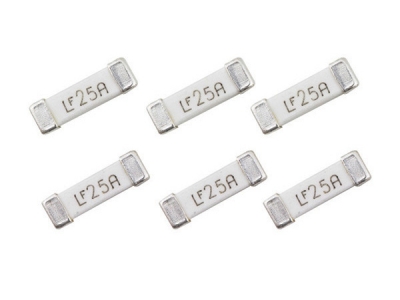 力特0456系列貼片保險(xiǎn)絲